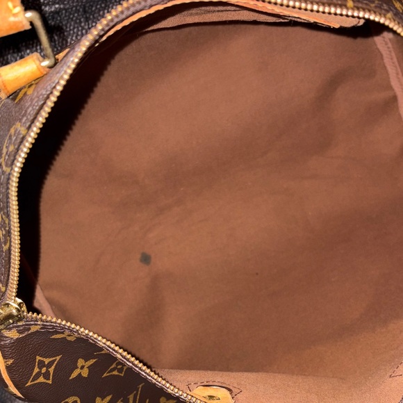 Louis Vuitton Speedy 35 Monogram Bag - Picture 13 of 16